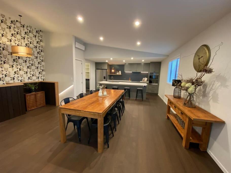 Luxury Escape In Cbd - Walking Distance To Town Villa Tauranga Eksteriør bilde