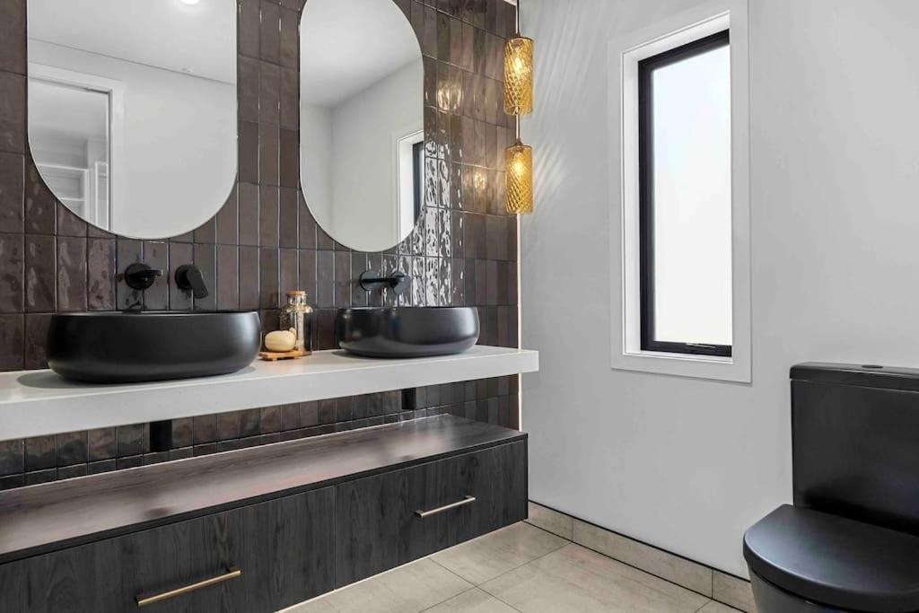 Luxury Escape In Cbd - Walking Distance To Town Villa Tauranga Eksteriør bilde