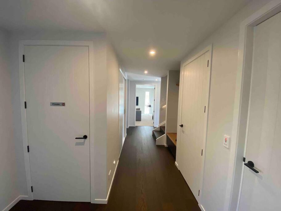 Luxury Escape In Cbd - Walking Distance To Town Villa Tauranga Eksteriør bilde